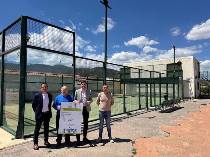 Diputación de Granada financiará con más de 44.000 euros la reforma de la pista de pádel en Dólar