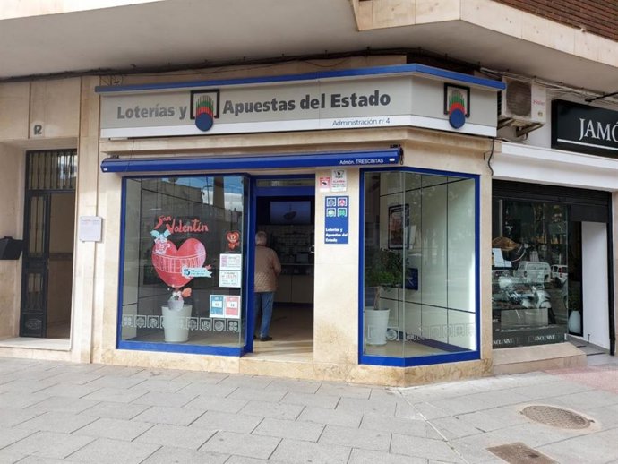 Administración número 4, ubicada en la avenida de La Paz de Almendralejo (Badajoz)