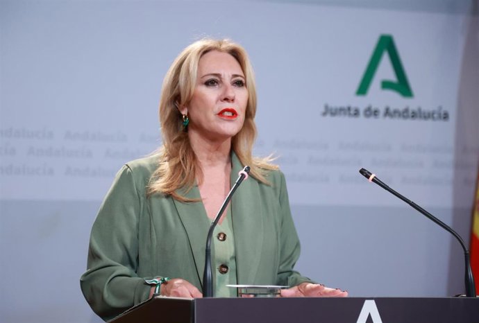La consejera de Economía, Hacienda y Fondos Europeos y portavoz del Gobierno andaluz, Carolina España