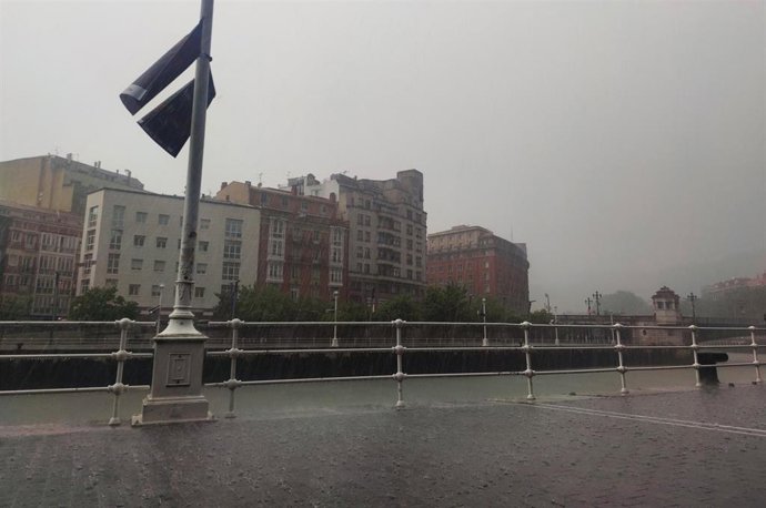 Lluvia fuerte en Bilbao
