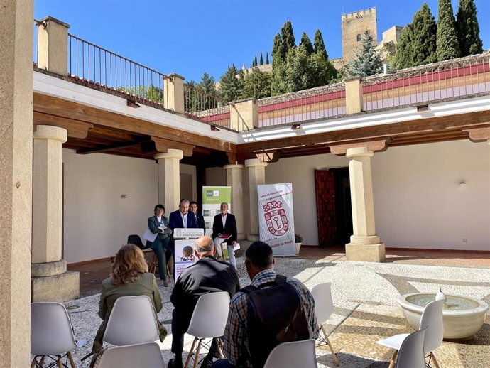 Presentación de los XXVI Cursos de Verano de la UNED en Alcalá la Real.