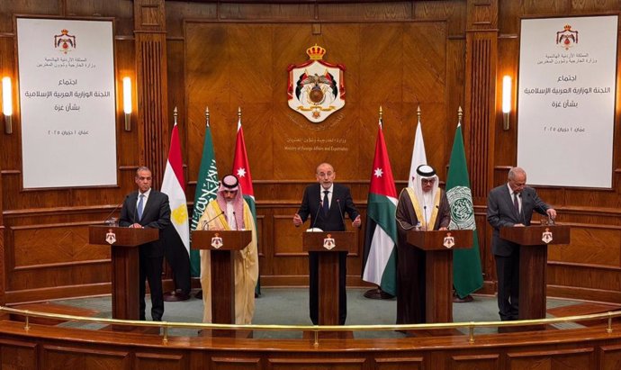 Ministros de Exteriores de Jordania, Egipto, Arabia Saudí y Bahréin en Amán