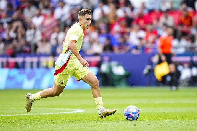 Archivo - Fermin Lopez, da Espanha, em ação durante a partida da medalha de ouro masculina de futebol entre França e Espanha no Parc des Princes, durante os Jogos Olímpicos de Paris 2024, em 9 de agosto de 2024, em Paris, França.