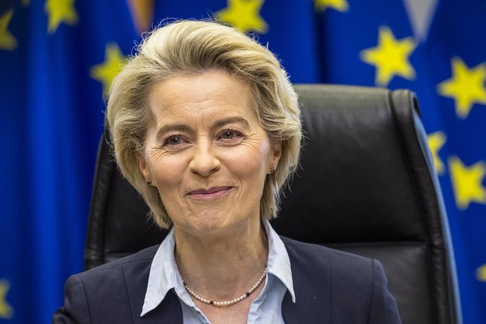 May 14, 2025: European Commission President Ursula von der Leyen (C) chairs the weekly meeting of commissioners at the Berlaymont building in Brussels, Belgium, 14.05.2025. While the 'Pfizergate' court ruling on her undisclosed vaccine-related text messag