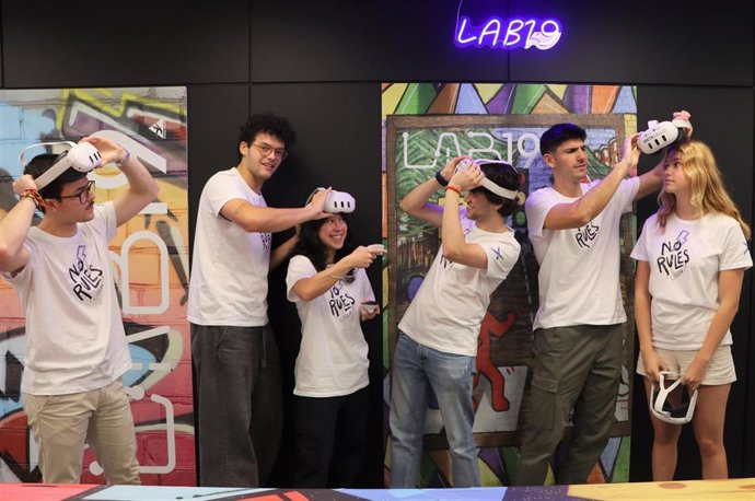 Participantes del programa InmersIA, de LAB19, desarrollado por Grupo Fuertes.