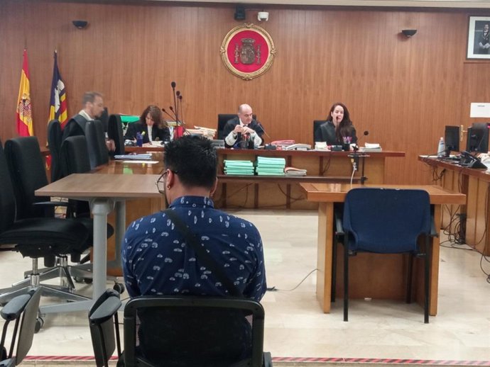 El ahora condenado, en la vista celebrada en la Audiencia Provincial.