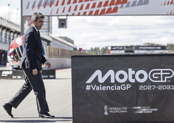 Archivo - El president de la Generalitat valenciana, Carlos Mazón, visita las obras de reconstrucción del Circuito Ricardo Tormo, a 25 de marzo de 2025, en Cheste, Valencia, Comunidad Valenciana (España). La Generalitat valenciana ha iniciado las obras de