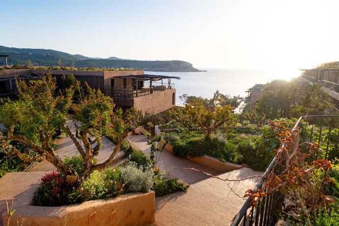Vacaciones sostenibles en Ibiza: descubre el resort ecológico Six Senses Ibiza