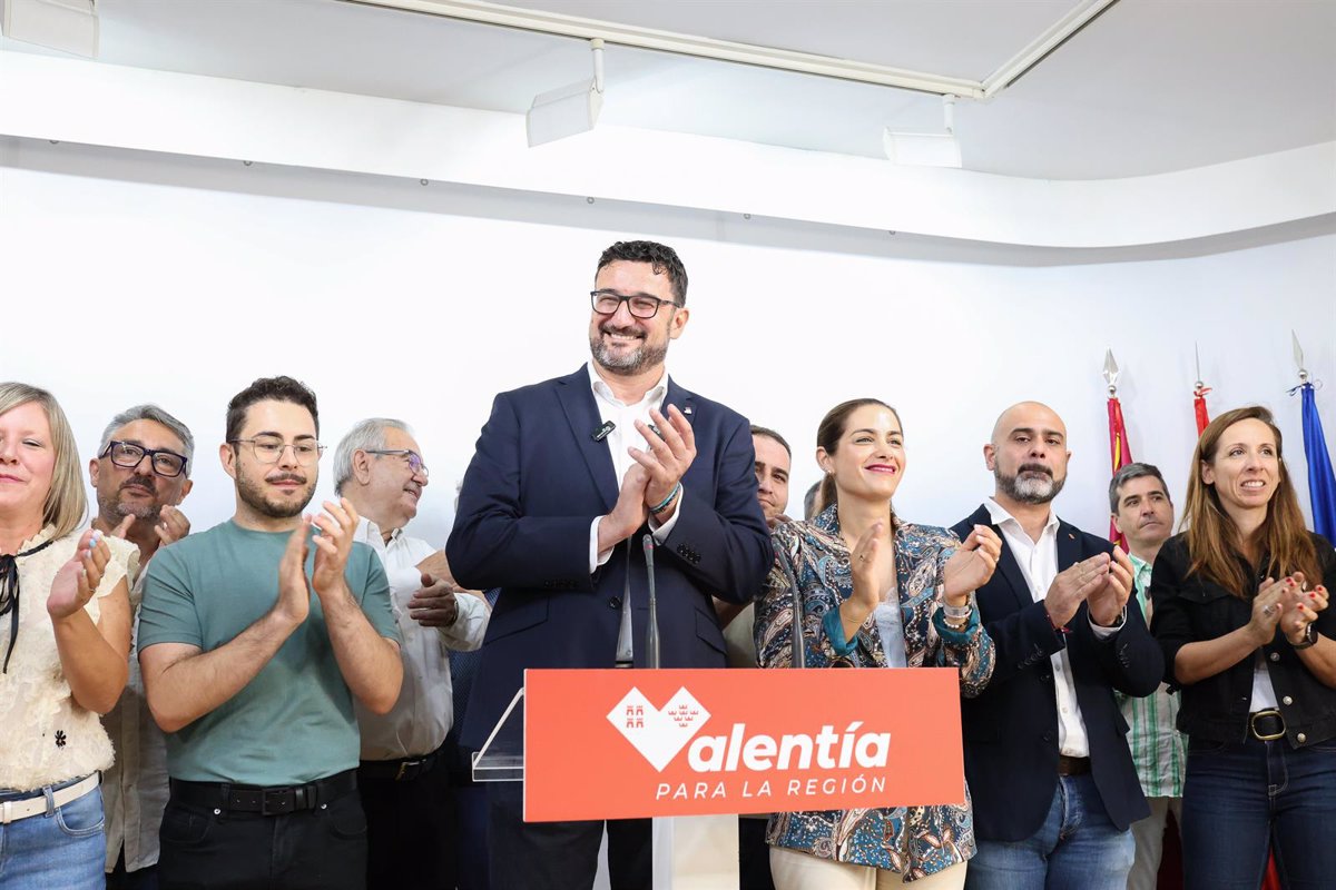 Ruiz Maciá anuncia su precandidatura a la secretaría general del PSOE en Murcia