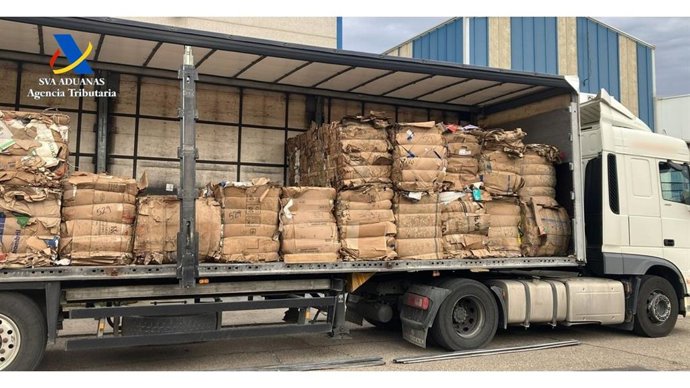 Intervenidos 1.190 kilos de cocaína ocultos entre 335 toneladas de cartón destinado al reciclaje