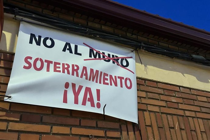 Cartel a favor del soterramiento en Valladolid.