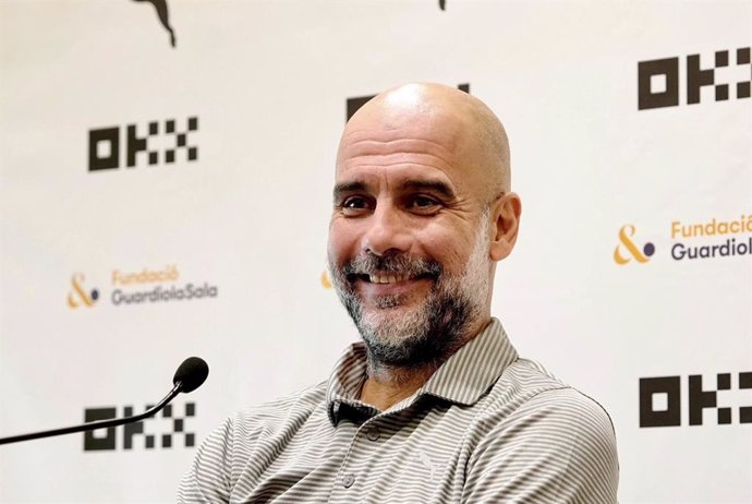 El entrenador del Manchester City, Pep Guardiola, en rueda de prensa previa al torneo de golf Legends Trophy, en Girona