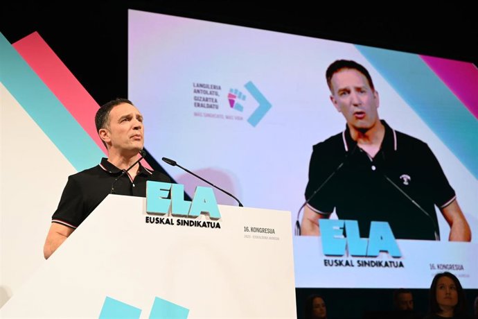 El secretario general de ELA, Mitxel Lakuntza, durante la apertura del 16º Congreso del sindicato 