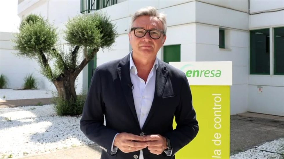 El portavoz de Vox en Andalucía, Manuel Gavira, este lunes en Hornachuelos (Córdoba) ante el cementerio nuclear de El Cabril.
