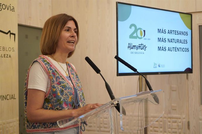 La diputada de Promoción, Magdalena Rodríguez, en la presentación de los actos por el 20 aniversario de Alimentos de Segovia.