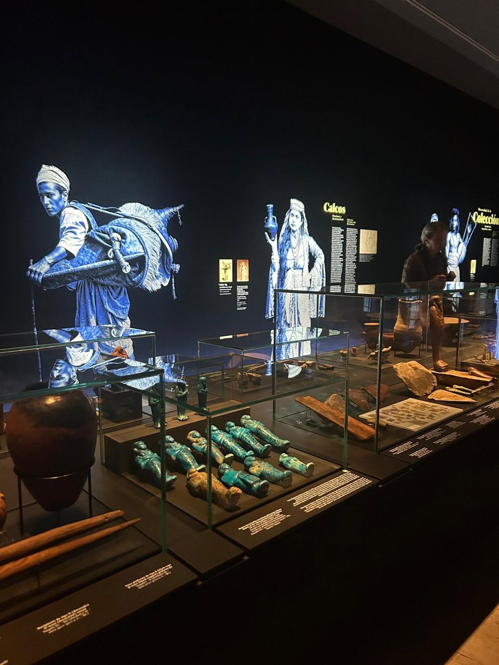 El Museo Arqueológico Nacional (MAN) ha inaugurado este lunes 2 de junio la exposición temporal 'El Egipto de Eduardo Toda. Un viaje al coleccionismo del siglo XIX', que reúne una selección de más de 400 piezas del intelectual y diplomático.