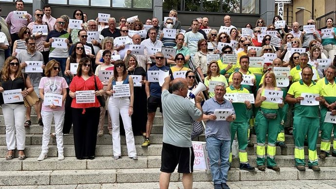 Concentración de funcionarios municipales de Puertollano.