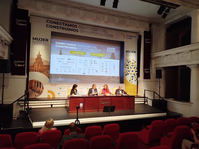 Presentación del octavo congreso de Ceapi en Sevilla. 