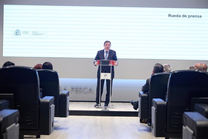 El ministro de Agricultura, Pesca y Alimentación, Luis Planas, 