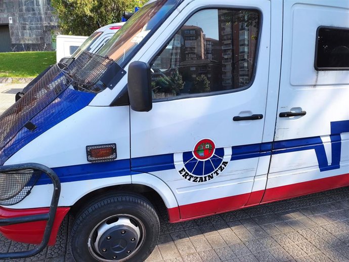 Furgoneta de la Ertzaintza