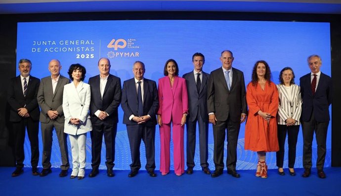 Foto de familia de la clausura de la Junta General de accionistas de Pequeños y Medianos Astilleros en Reconversión (Pymar) en Madrid.