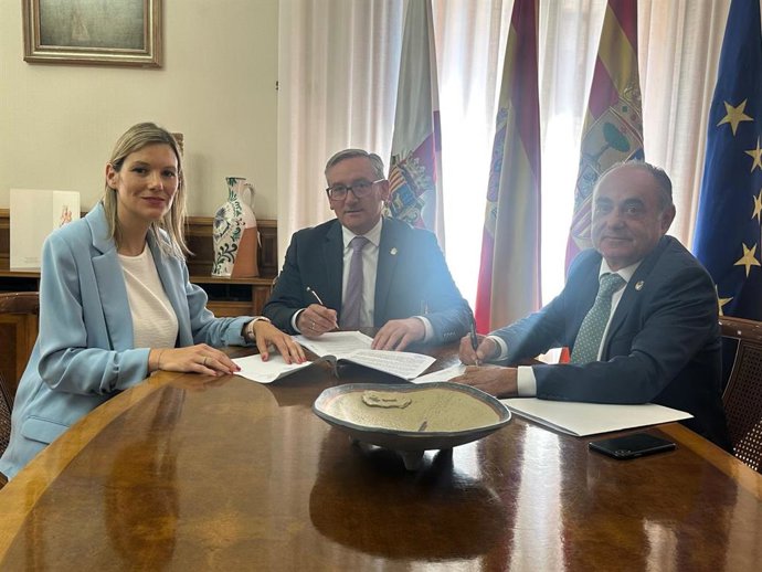 Beatriz Martín, Joaquín Juste y Rafael Samper.
