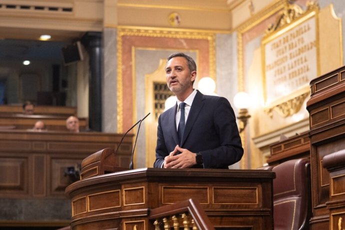 El PP insta a Compromís a "decidir si está al lado de los valencianos o si su prioridad es sostener al Gobierno"