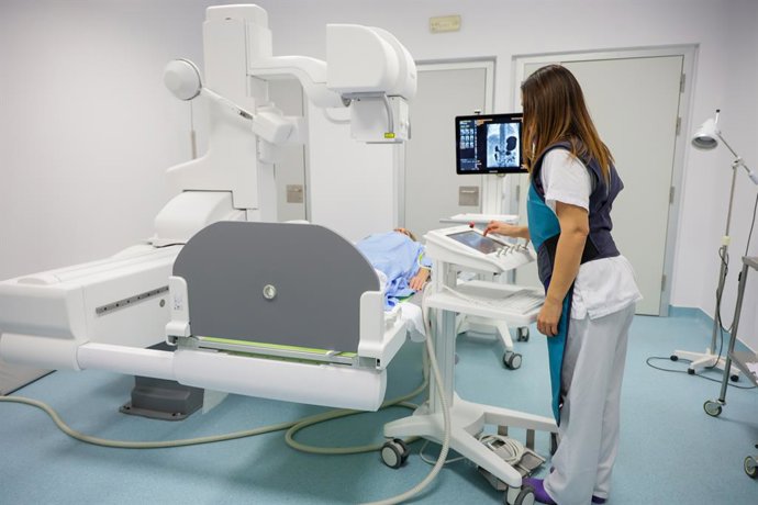 Archivo - Arquivo - O Hospital La Fe investe mais de 1,4 milhão de euros em três novas salas de radiologia