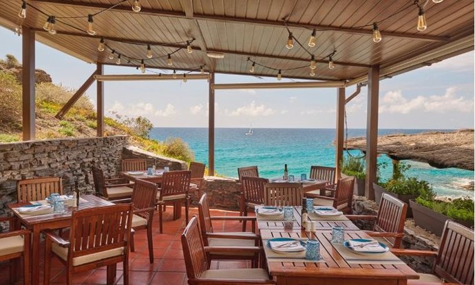 Grand Hyatt La Manga inaugura el verano con la reapertura de La Cala y nuevos pases diarios