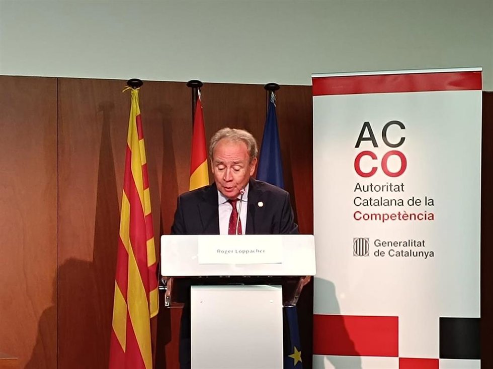 Archivo - El presidente de la ACCO, Roger Loppacher, durante su intervención de este jueves en la sede de la CNMC