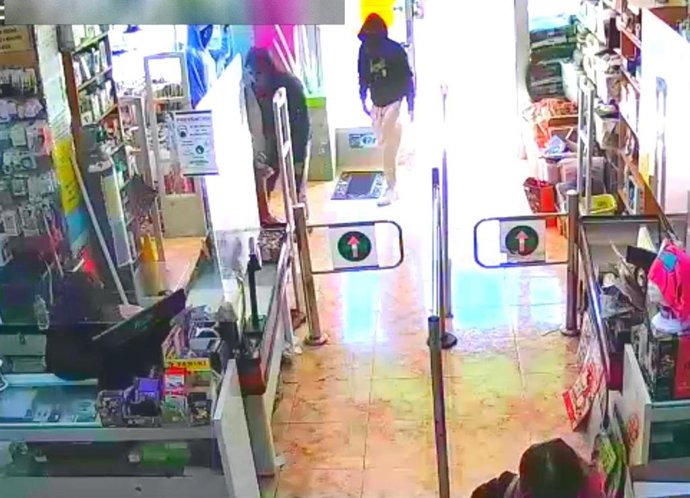 Captura de una cámara de videovigilancia del establecimiento