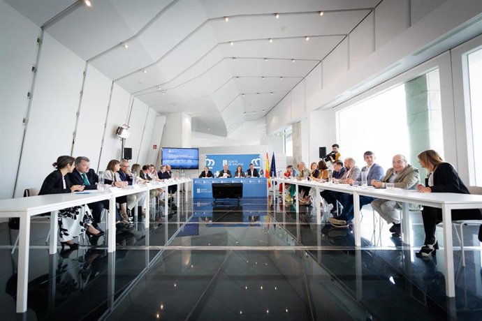 Rueda preside la Comisión Interdepartamental de Coordinación da Ordenación do Litoral.