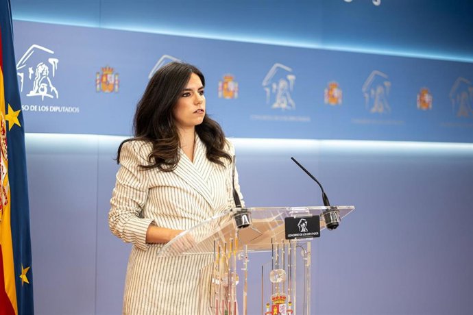 La portavoz de VOX en el Congreso, Pepa Millán, durante una rueda de prensa en el Congreso de los Diputados, a 3 de junio de 2025, en Madrid (España).