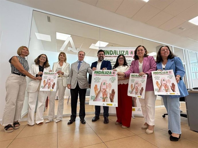 Presentación de la aplicación móvil 'Andaluzaa: mujer, presente y futuro'