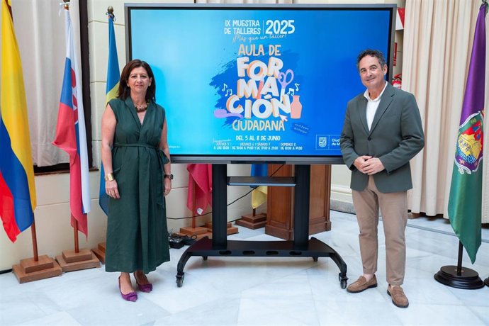 El concejal delegado del Área de Derechos Sociales, Francisco Cantos, informa sobre la Muestra de Talleres del Aula de Formación Ciudadana