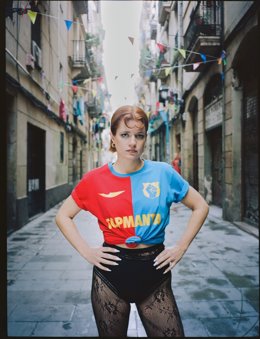 Una de las propuestas de este RED Friday es la de Carla Parmenter, conocida por ser la mitad del dúo Las Bistecs, que presenta su proyecto en solitario, Svsto, con el productor Alejandro Da Rocha, y en el que mezcla industrial y techno.