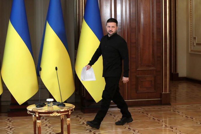 13 de maio de 2025, Kiev, Ucrânia: O presidente da Ucrânia, Volodymyr Zelenskyy, realiza uma coletiva de imprensa em Kiev, Ucrânia, em 13 de maio de 2025.