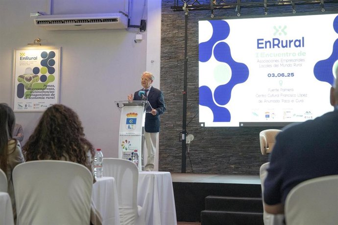 Salvador Fuentes interviene en Fuente Palmera en el I Encuentro de Asociaciones Empresariales Locales del Mundo Rural, 'EnRural'.