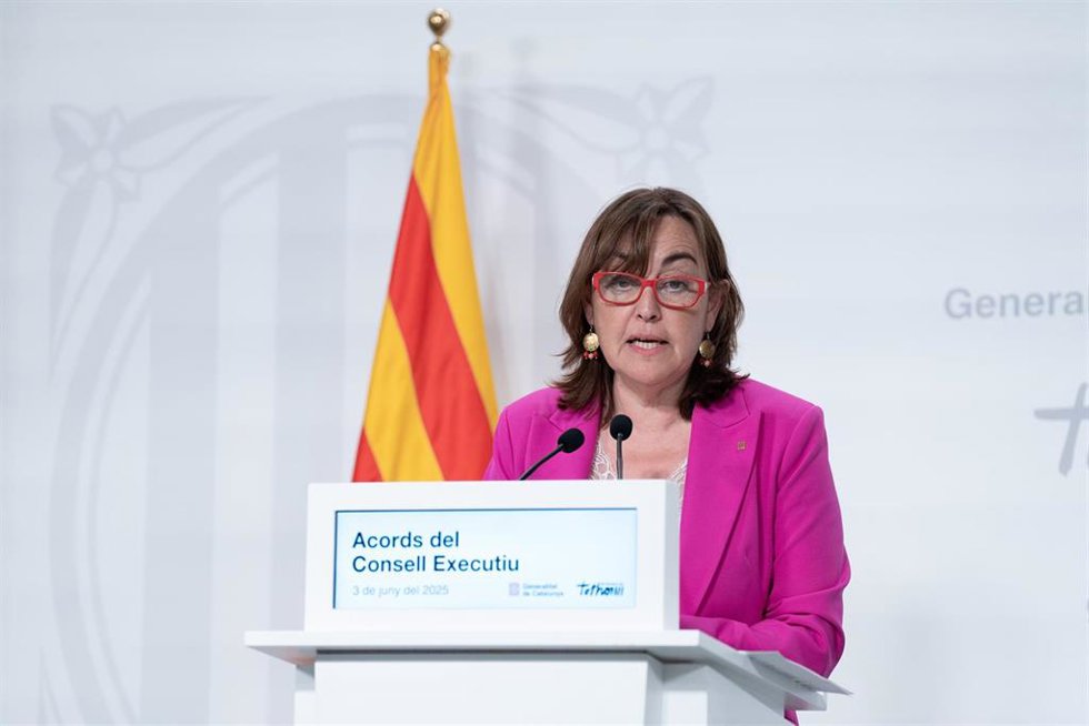 La consellera de Territorio, Vivienda y Transición Ecológica, y portavoz del Govern, Sílvia Paneque, durante una rueda de prensa tras el Consell Executiu, en el Palau de la Generalitat, a 3 de junio de 2025, en Barcelona, Catalunya (España).