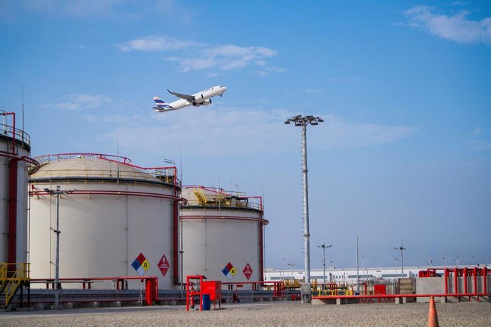 Sistema de suministro de combustible el Aeropuerto Jorge Chávez