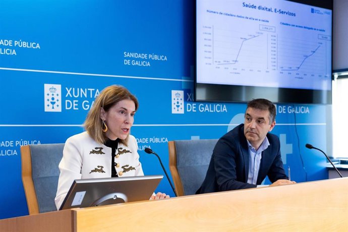 Rueda de prensa de la secretaria xeral técnica da Consellería de Sanidade, Natalia Lobato, y el subdirector xeral de Sistemas e Tecnoloxías da Información, Benigno Rosón