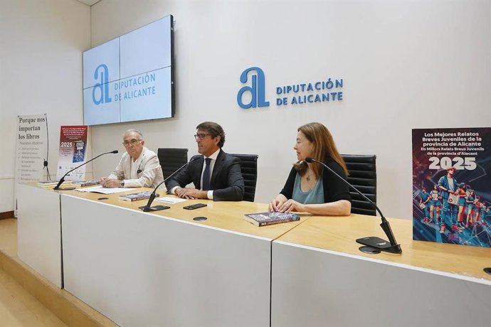 Más de 25.000 estudiantes participan en el concurso de relatos juveniles de la Diputación de Alicante