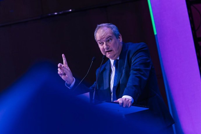 Archivo - El ministro de Industria y Turismo, Jordi Hereu