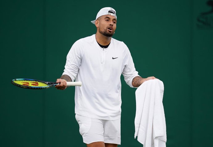 Archivo - 01 July 2023, United Kingdom, London: Australian tennis player Nick Kyrgios practices at the All England Lawn Tennis and Croquet Club in Wimbledon, ahead of the Wimbledon Tennis tournament, which will start on 3 July 2023. Photo: John Walton/PA 