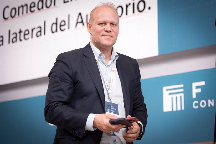 El CEO de Openbank, Petri Nikkilä, durante una nueva edición del Encuentro del Sector Bancario, organizado por IESE, en el Edificio Executive del IESE Madrid, a 3 de junio de 2025, en Madrid (España). El encuentro trata sobre la banca y su papel en la rec