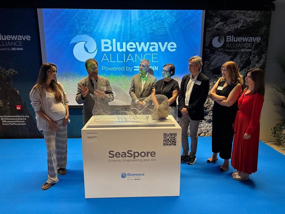 Presentación del primer SeaSpore, que será instalado en Barcelona