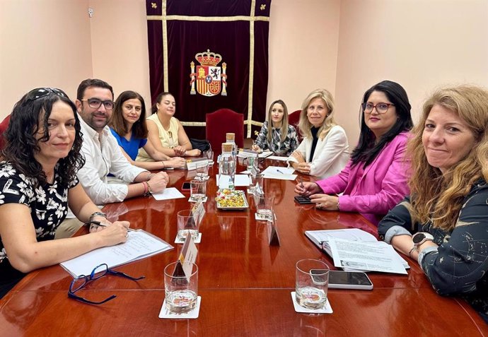 Encuento del Consulado de Ecuador para abordar el programa de migración circular.