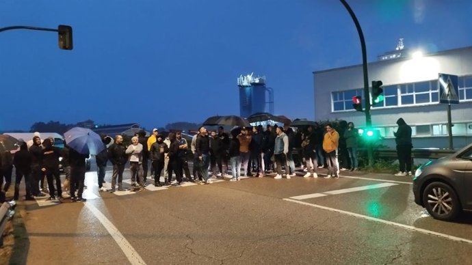 Sindicatos valoran como "muy positiva" la primera jornada de huelga en el metal en Cantabria con un seguimiento del 90%