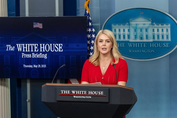 WASHINGTON, 29 de maio de 2025 -- A secretária de imprensa da Casa Branca, Karoline Leavitt, fala durante uma coletiva de imprensa na Casa Branca em Washington, D.C., Estados Unidos, em 29 de maio de 2025. A Casa Branca disse na quinta-feira que Israel as