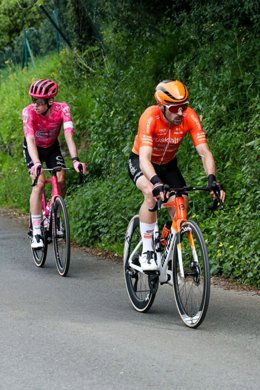 Euskaltel-Euskadiko txirrindulariak